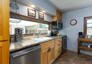 Historic Downtown Location │Heart of Bend │Walk Everywhere │Hot Tub │High Demand in Bend