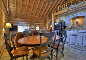 Rustic Log Cabin Retreat: Hot Tub, Pond, Pet in Copperhill