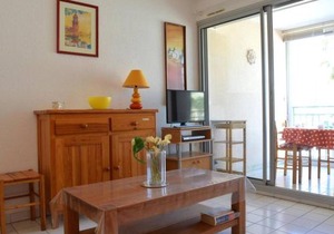 Studio Cabine avec Vue Port & Montagne, Proche Plage - 4 Couchages, Parking, Loggia - Argelès-sur-Mer - FR-1-225-57 in Plage d'Argeles