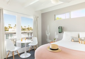 The Wesley Suite 10 by AvantStay | Spacious 2BR/2BA Flat w/Full Kitchen