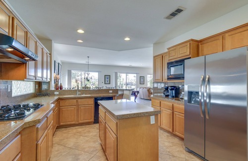 La Quinta House | 066097: La Quinta Home on Golf Course w/Pool!