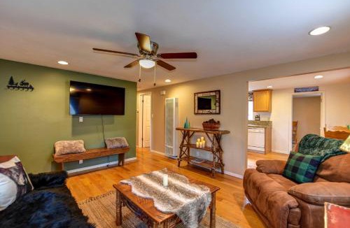 Mountain Club House | 1 Mi to Dtwn Prescott: Quiet Cabin in the Pines!