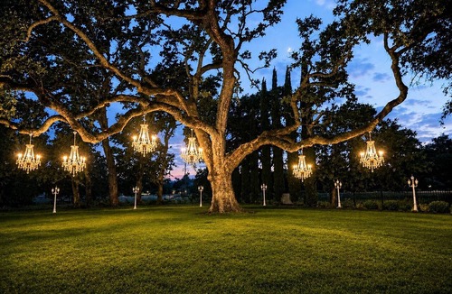Middletown House | 15-Acre Gated Wine Country Estate and 7BR Mansion, Pool, Spa ,Sleeps 18