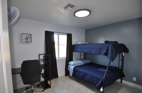 Prescott Valley House | 15 minutes to Prescott Downtown! Family-sized Home