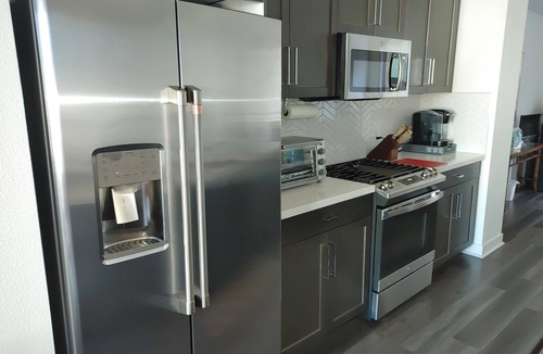 Central San Pedro House | 15% off last minute! Luxury 4 bedroom. 3 blocks to boardwalk & harbor