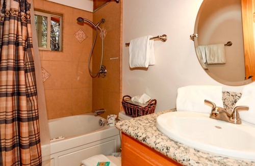 Summit Estates Cabin | 1931 - Mountain Adventure 3 Bedroom Home by RedAwning