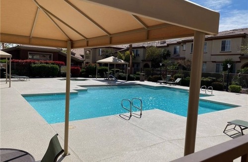 Las Vegas Condo | 2-bedroom condo with AC in lovely Las Vegas location