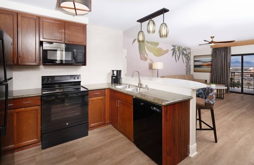 Las Vegas Resort | 2-bedroom Luxury Resort Royal Tahitian Suite