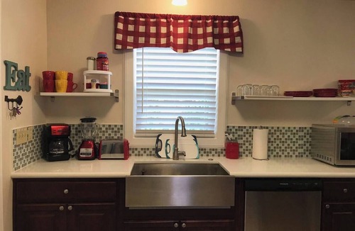 East Central House | 2 Br Charming home, 9th and 9th