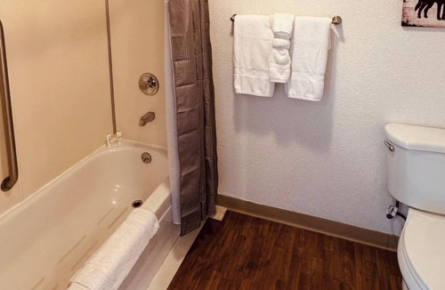 Brownsville Hotel | 23 - Friends, Family, Fun