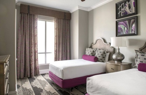 Las Vegas Resort | 2Bed/2Bath Deluxe Condo! Book Your Vegas Getaway With Us!