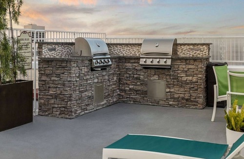 Park West Apartment | 2br Deluxe w/Balcony in Historic Hotel San Diego