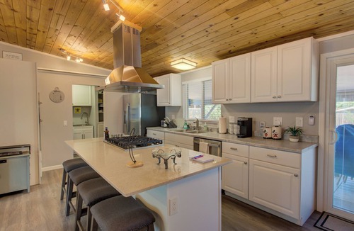 West Sedona House | 3-bedroom house in Sedona, Red Rock views, AC, Firepit, Deck, Close to Trails