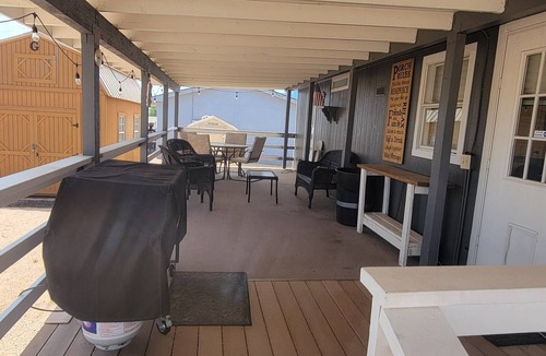 Tonto Basin House | 3-bedroom mobile home in charming Tonto Basin with AC, WiFi
