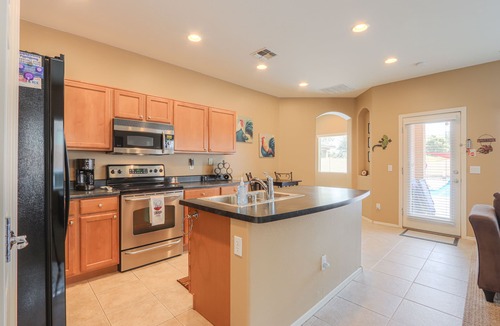Maricopa House | 3 BR Heated Private Saltwater SUNNY Pool In/Out Stereo Speakers Prof BBQ Gril