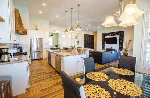 Foothills House | 3400 SqFt House 40Ft Heatable Pool/Spa- Strip View