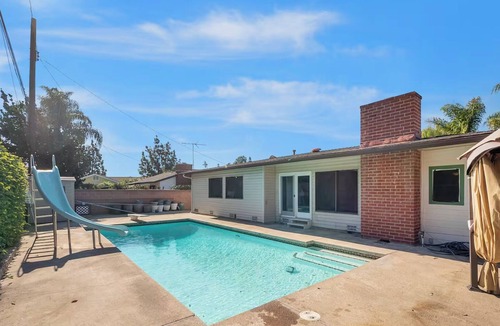 North Tustin House | 3b2b Pool Home Minutes to Disneyland
