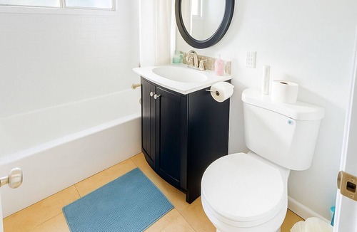 North Tustin House | 3b2b Pool Home Minutes to Disneyland