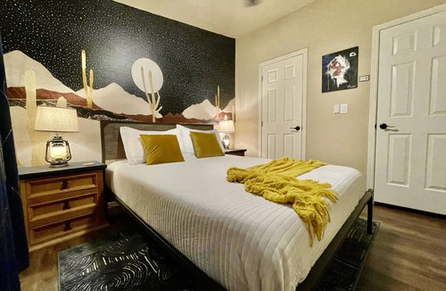 Camp Verde House | 3bd Verde Valley Gem Quiet Comfort, Near Sedona, Culdesac, deer outside the yard
