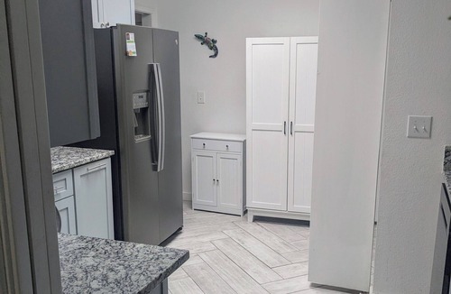 Sunset Ridge House | 3Bed2Bath Home Office Townhouse with WiFi, fitness room, AC, pools and hot tubs.