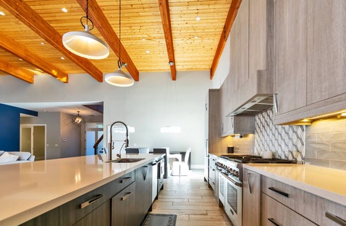 Camelback Foothills House | 3M Home - Mtn Views, Hot Tub, BB court, & Minigolf