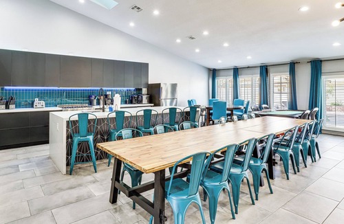 Spring Valley House | 4,300-Sq-Ft Villa in West Vegas w/Pool & Games!