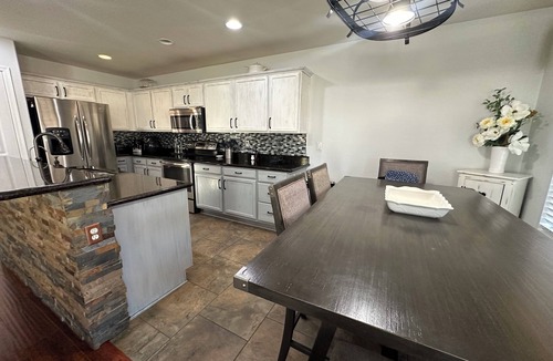 Wildflower Ranch House | 4-bedroom house in welcoming Goodyear,AZ with WiFi, AC. Enjoy your stay