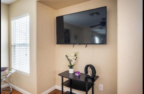 Sunrise Manor House | 4 bedroom North Las Vegas with pool