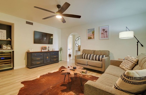 Camelback East Condo | 4 Mi to Old Town! Extended Desert Escape w/Pool