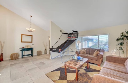 Enterprise House | 4541 sqft Secluded, Entertainer's Dream, Near the Strip, With Pool, Game Room
