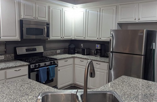 Silverado Ranch House | 4BR Home. private pool/hot tub/BBQ Convenient to South Point, airport and strip.
