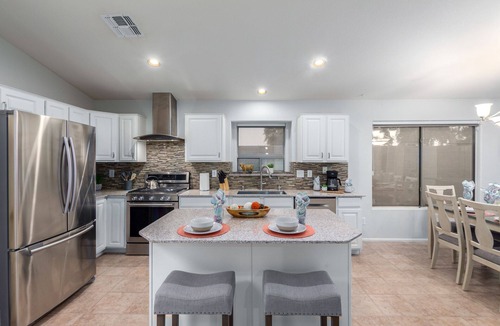 Canyon Trails House | 4BR w heated pool, game room, outdoor TV!