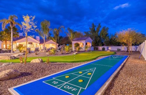 Central Scottsdale Villa | 4Million Designer WaterslideWonderlandTheatreGymSportCourtShuffleboard Court