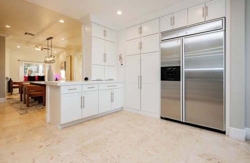 Enterprise House | 5 Min to Strip- Sleeps 16- Resort Style Pool-Sports court- near airport - games
