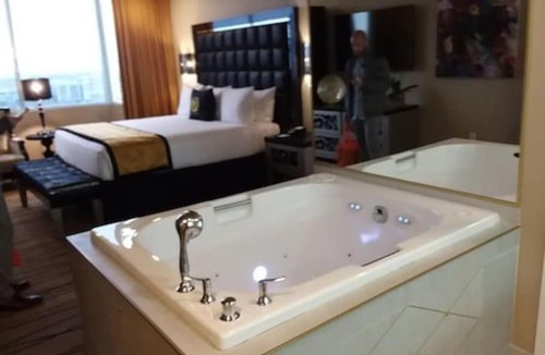 Las Vegas Villa | 5 Star! 4 Bdr Presidential Condo Luxery