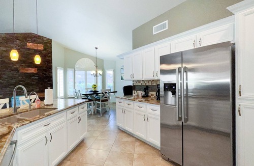 Saddlebrooke House | 55+ Resort Home - Shared Pool & Hot Tub - WiFi, AC, Snowbird-Friendly, Dogs OK