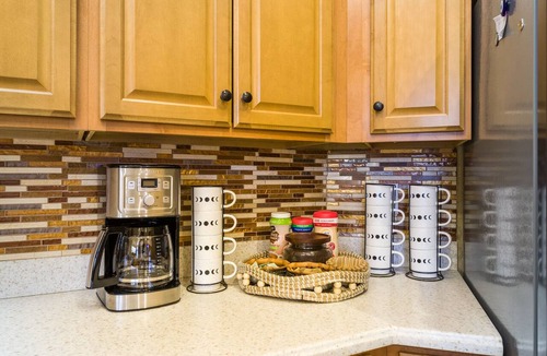 Chandler House | 5BR Luxury Oasis, 2 Master Suites, Heated Pool, Game Room, 3 King Beds, Chandler