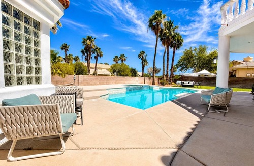 Spring Valley Villa | 5BR Luxury Oasis Pool &Karaoke Near Strip Secure & Quite