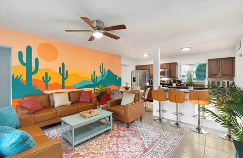 Alhambra House | 5BR, Pool, Games, Mini Putt, BBQ, Patio & Firepit