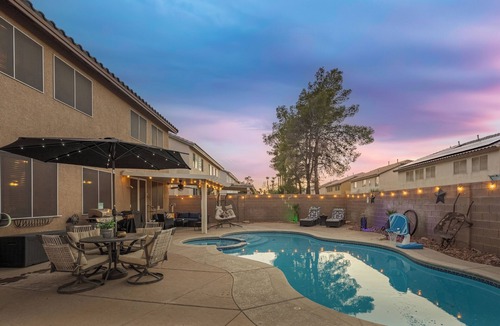 Gibson Springs House | 5BR Spacious Family Retreat with Pool, Spa, & Games - Close to Strip and Shops