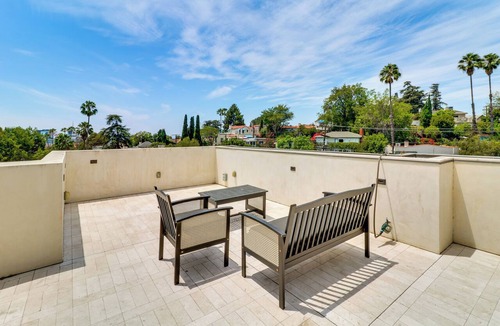 Hollywood Dell House | 6,000-Sq-Ft Hollywood Hills Home w/Pool, Hot Tub
