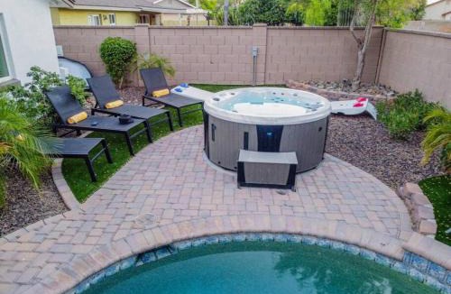 La Paz At Desert Springs House | 6BRHeated PoolGame RoomHot TubGolf