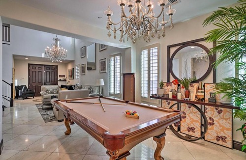 Sunrise Manor House | 9 Mi to Strip: Las Vegas Home w/Pool & Hot Tub!