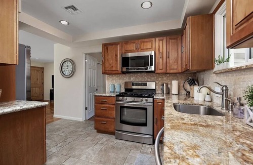 College East House | A 3 Bed, 2 bath bright home with a great backyard and location by SDSU!