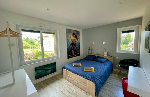 Montjuzet Apartment | Accommodation with pool and view