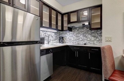 Lanham Apartment | ADA Studio Nr Washington D.C. | Free Breakfast!