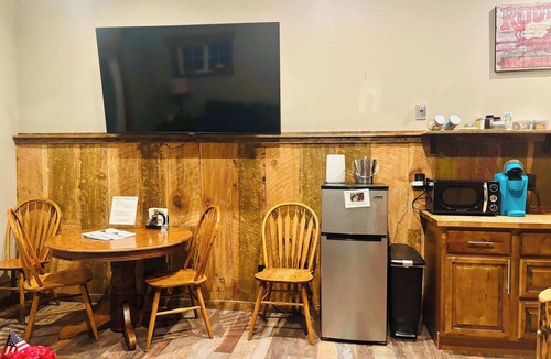 Payson House | Adventure Cabin within the Heart of Arizona! Pickle ball court!