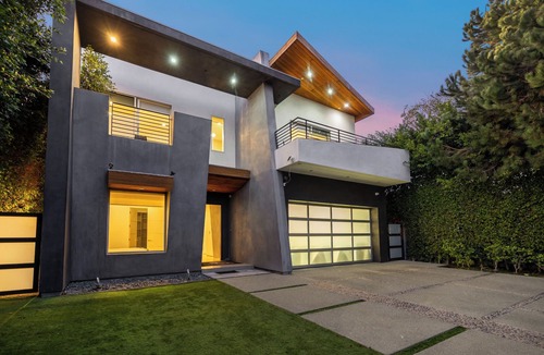 Beverly Grove House | Alfred Villa - Modern WeHo Villa with Amazing Pool, Waterfall & Gym