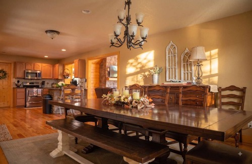 Sautee Nacoochee House | ALPINE RIVER ESCAPE - SECLUDED RIVERFRONT CABIN