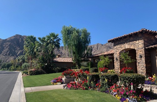 Indian Wells House | Amazing 5 bedroom Indian Wells Country Club home with private backyard!